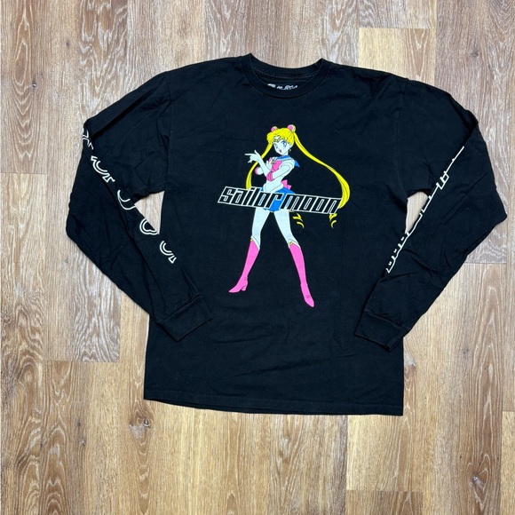 Sailor Moon Tops - Sailor Moon Black Graphic Long Sleeve Tee